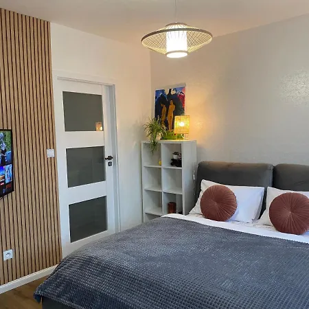 Poruba Centre Apartment *